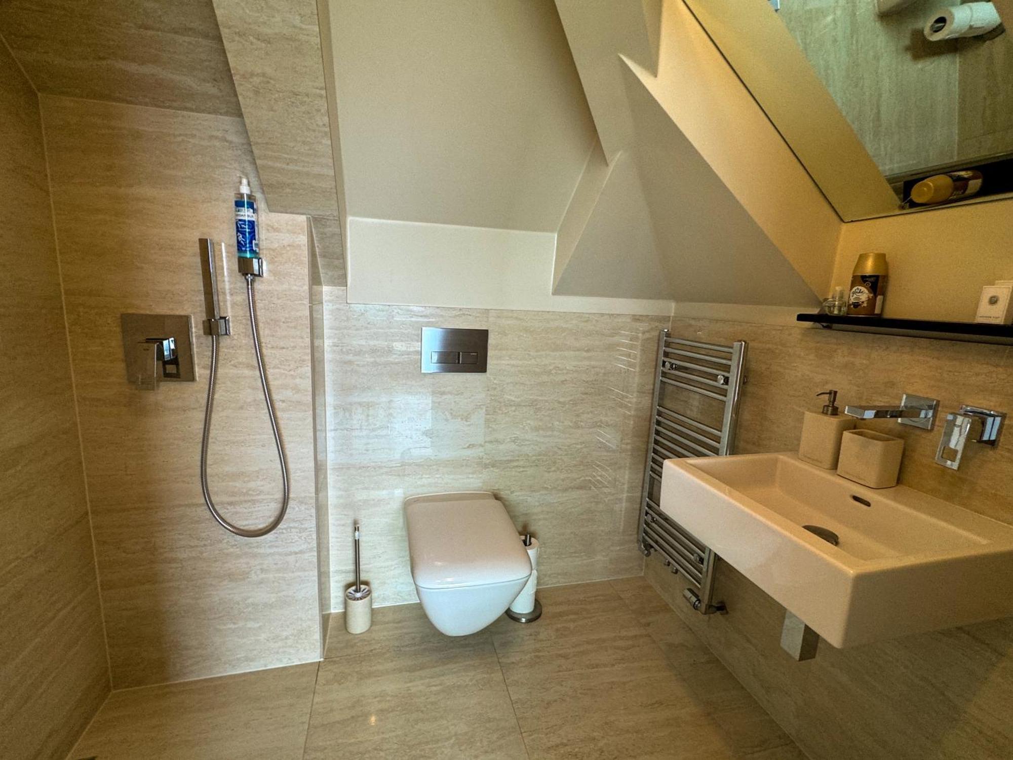 Apartman Se Saunou A Terasou S Vyhledem Na Μπρνο Εξωτερικό φωτογραφία