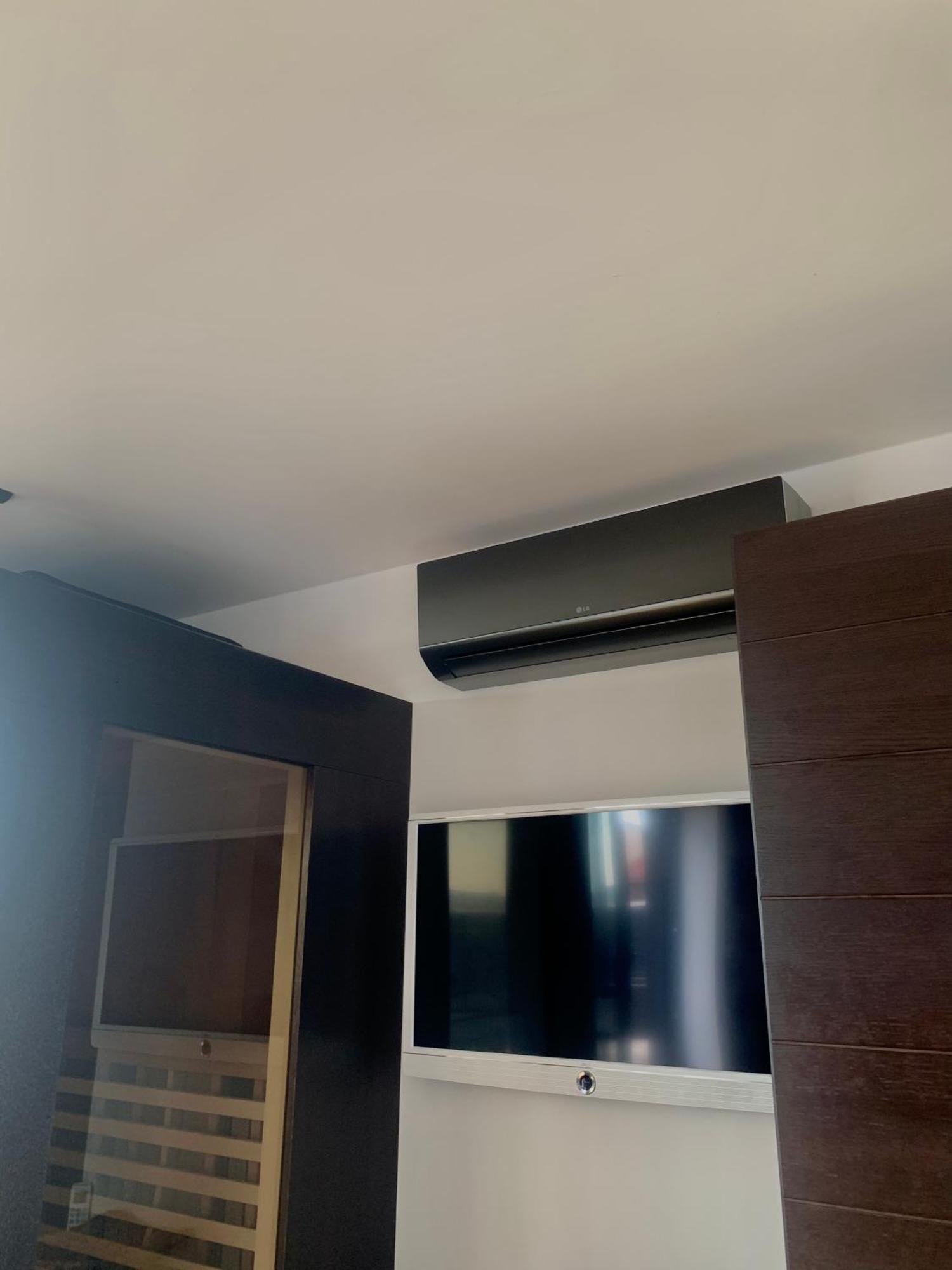 Apartman Se Saunou A Terasou S Vyhledem Na Μπρνο Εξωτερικό φωτογραφία